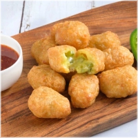 Frites en snacks, vers bereid.