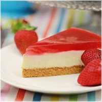 Huisgemaakte toetjes en gebak.